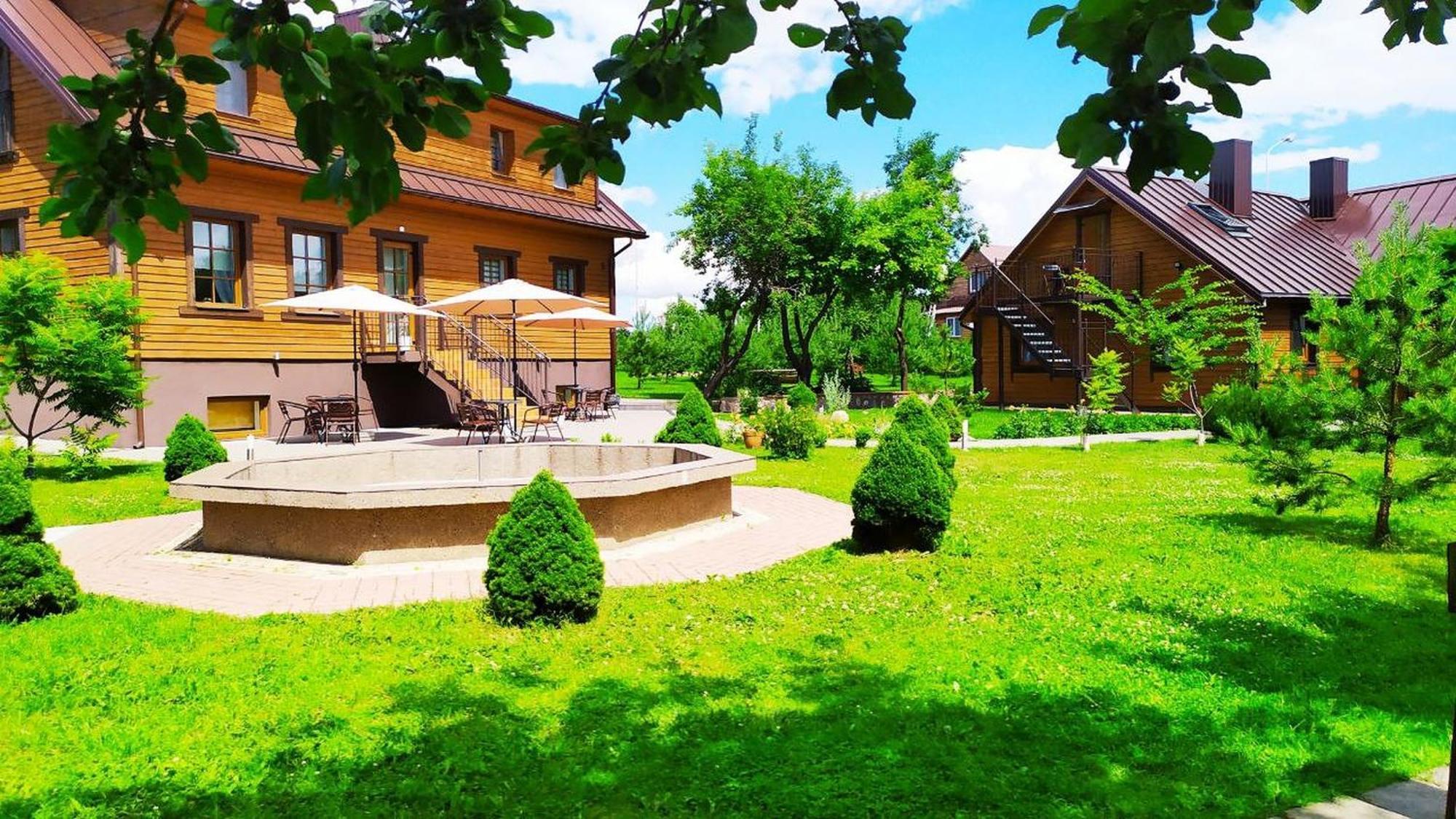 "Trakaitis" Nameliai Hotel Exterior photo